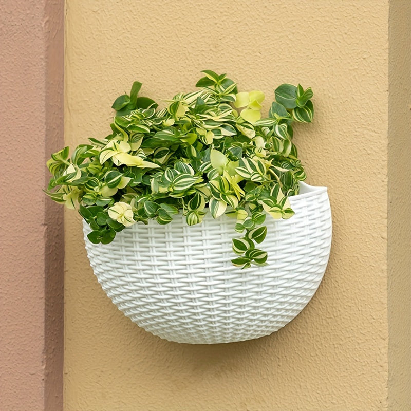 Plastic Wall Hanging Planter by Snagg A Pot