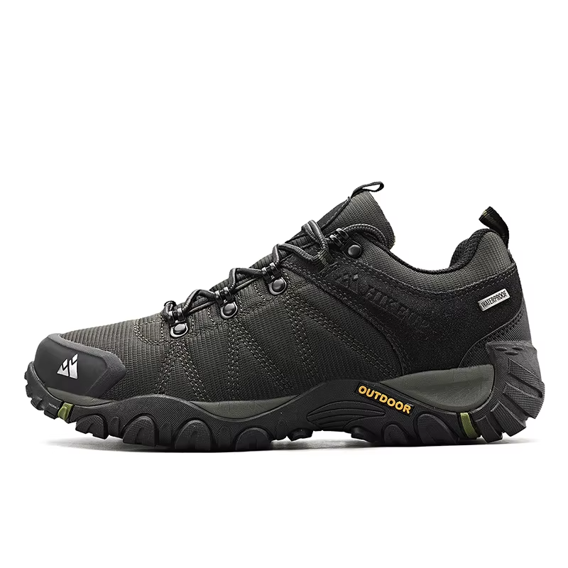 Men's suede and mesh hiking shoe – image 14