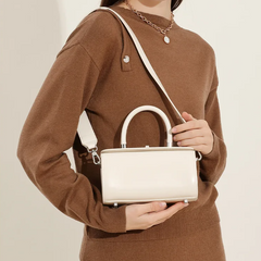 Genuine Leather Mini Flap Bag – Luxury Designer Minimalist Crossbody & Shoulder Handbag for Women (20×10×10cm)