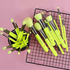 Professional Neon Green Master Series – High-Visibility Precision Makeup Brush Collection