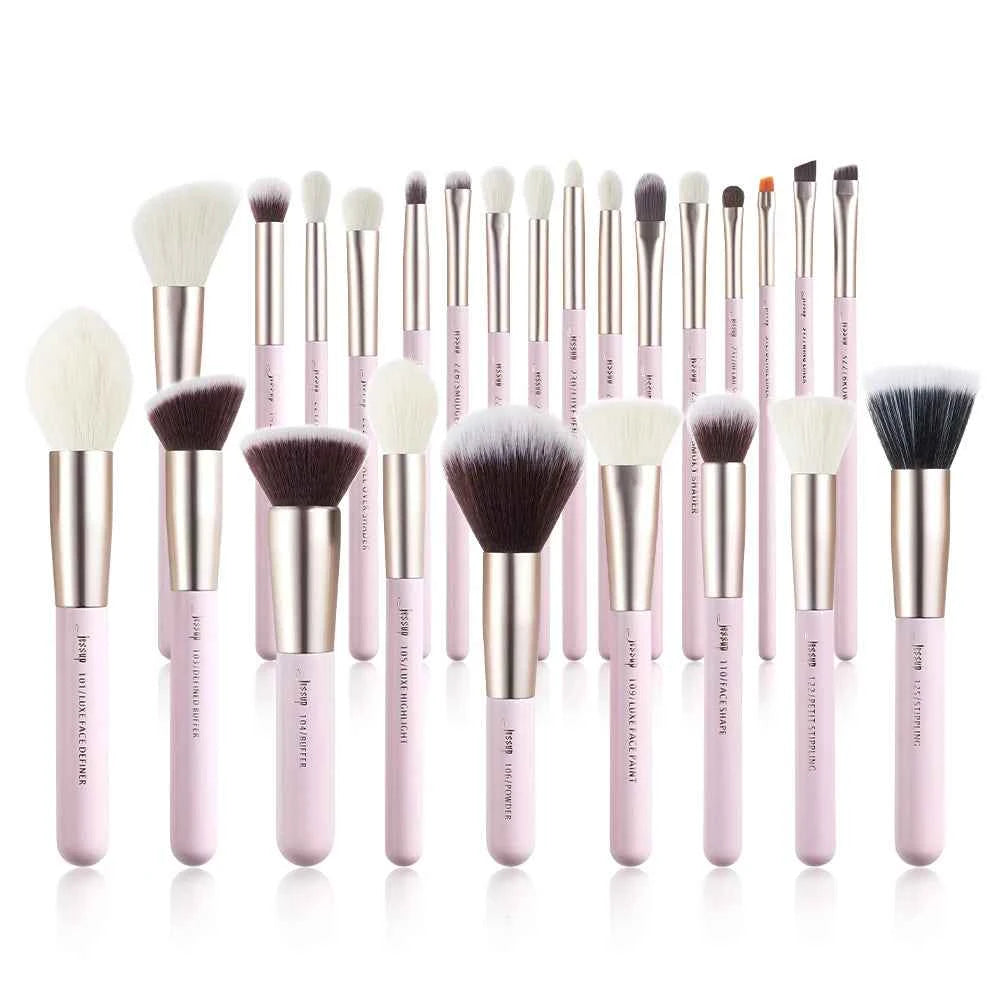 Professional Makeup Brush Set (15–25 Pieces)