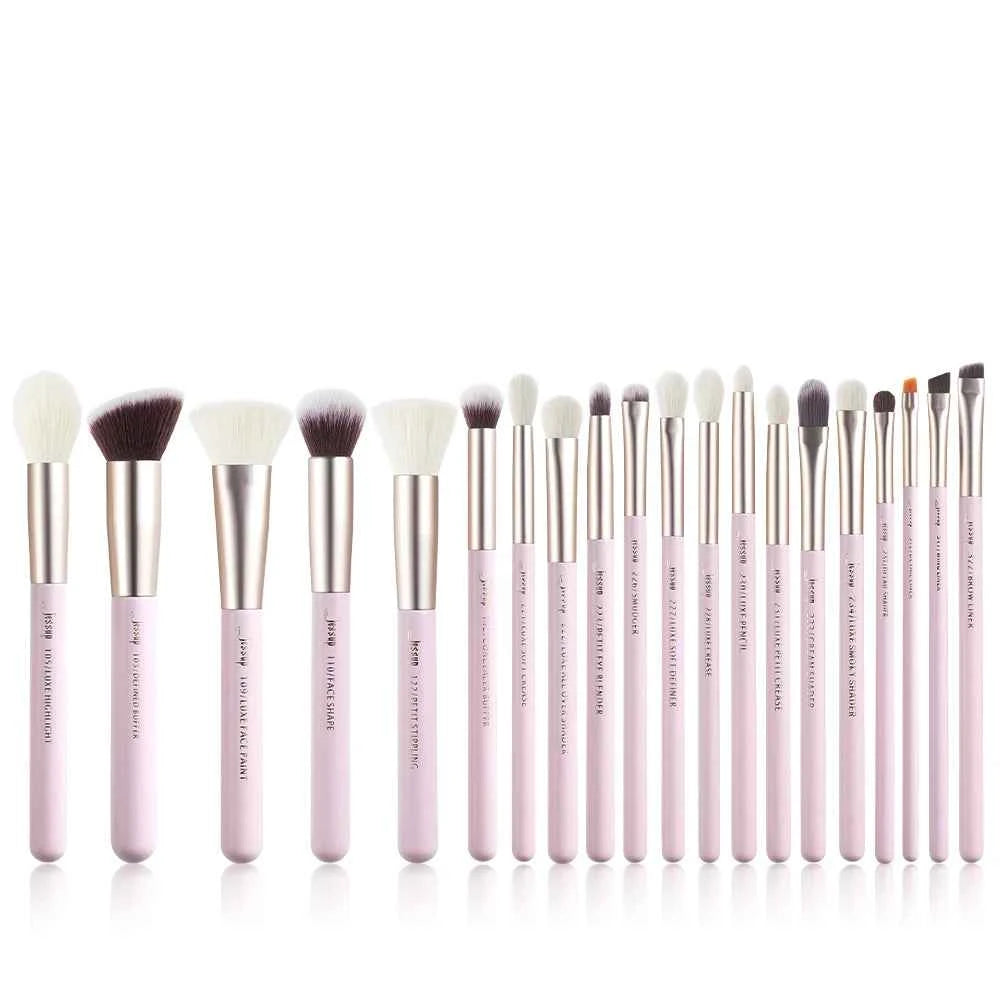 Professional Makeup Brush Set (15–25 Pieces)