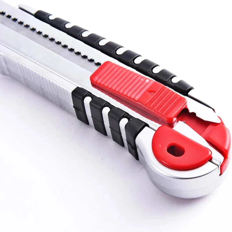 Retractable Utility Knife by Snagg A Knife