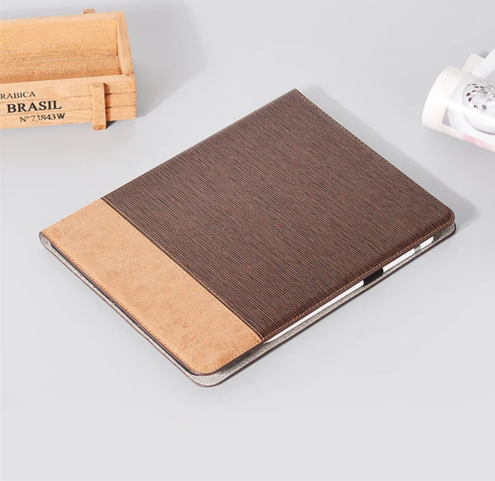 Smart Flip Case For iPad Pro 11 / 12 / 13 by Snagg An iPad Case