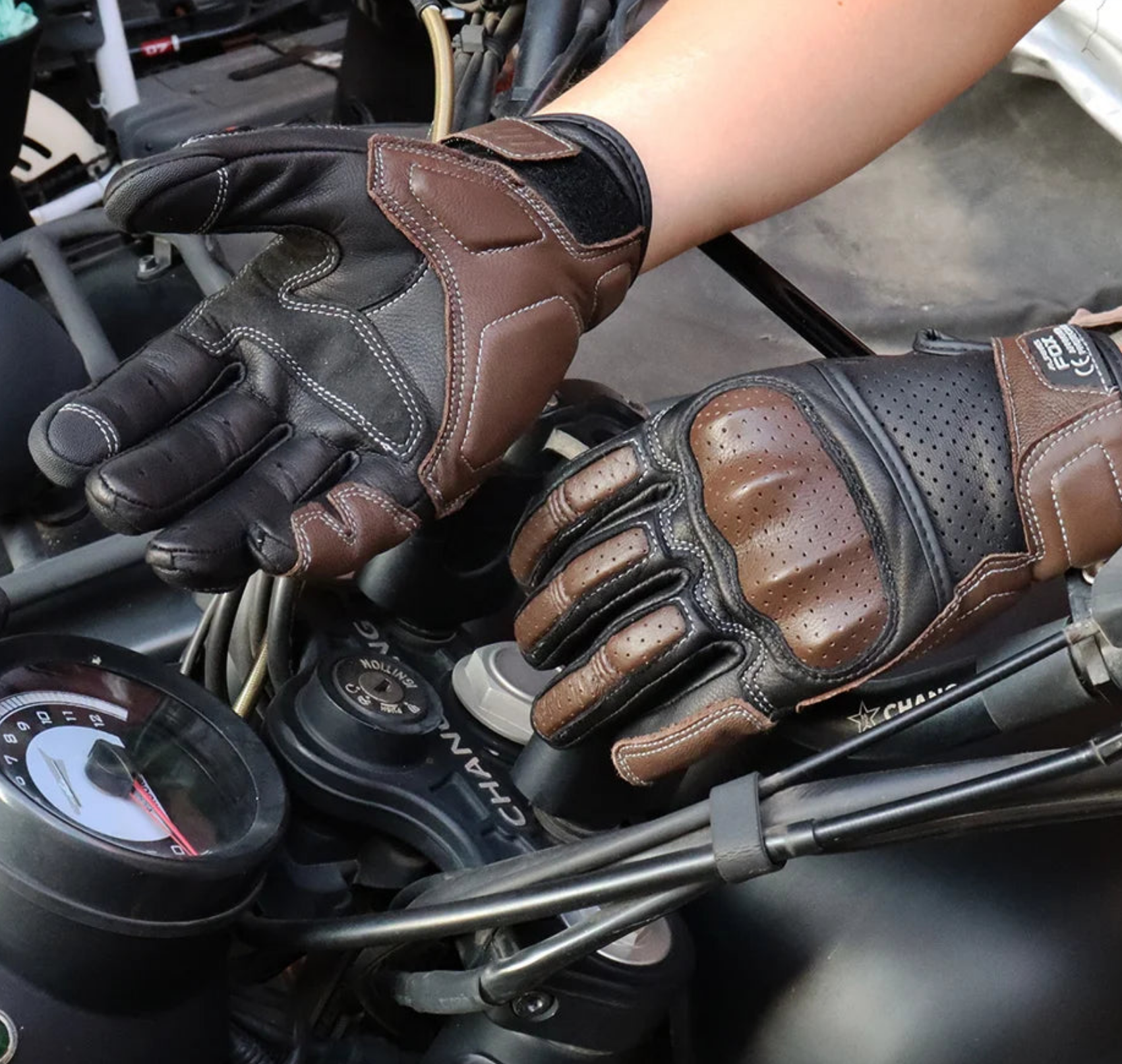 Retro Leather Motorcycle Gloves by Snagg A Motorcycle Gloves