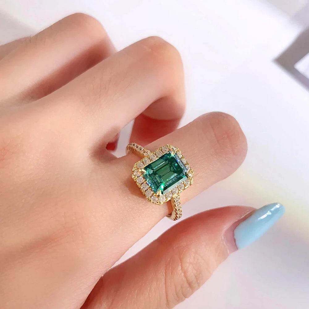 2ct Green Moissanite Ring - SnaggIt