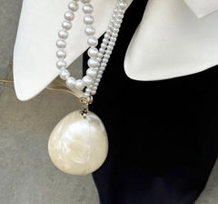 Mini Acrylic Egg Clutch by Snagg It Purses