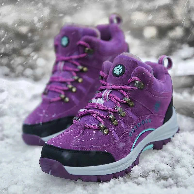 Leather Ankle Boots with Plush Lining – Unisex Winter Hiking Boots with Rubber Sole