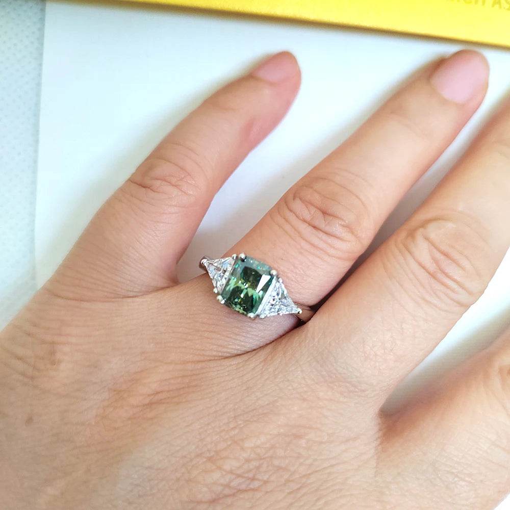 2ct Teal Moissanite Ring - SnaggIt