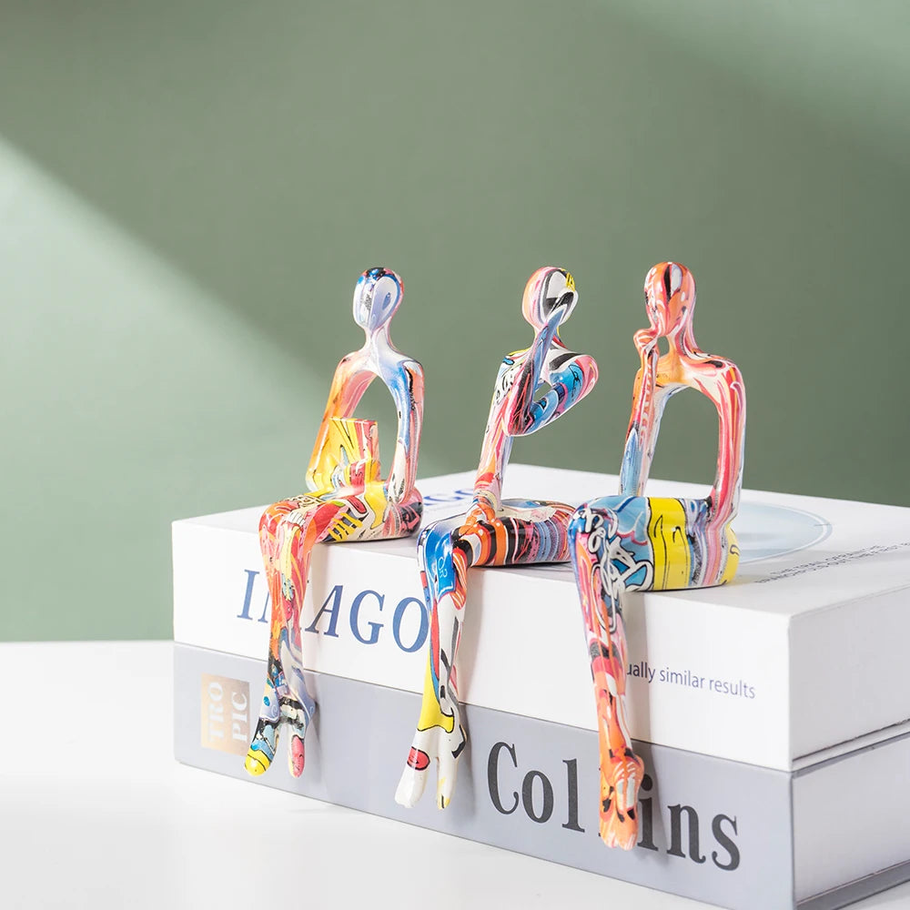 Graffiti Abstract Figurine – Modern Pop Art Sculpture by Snagg A Sculpture