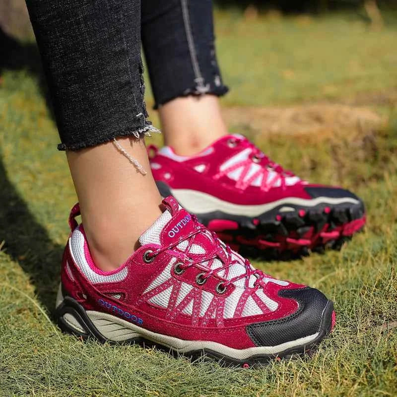 Unisex Outdoor Walking Shoes – Leather Upper, EVA Insole & Rubber Sole for Hiking & Everyday Wear