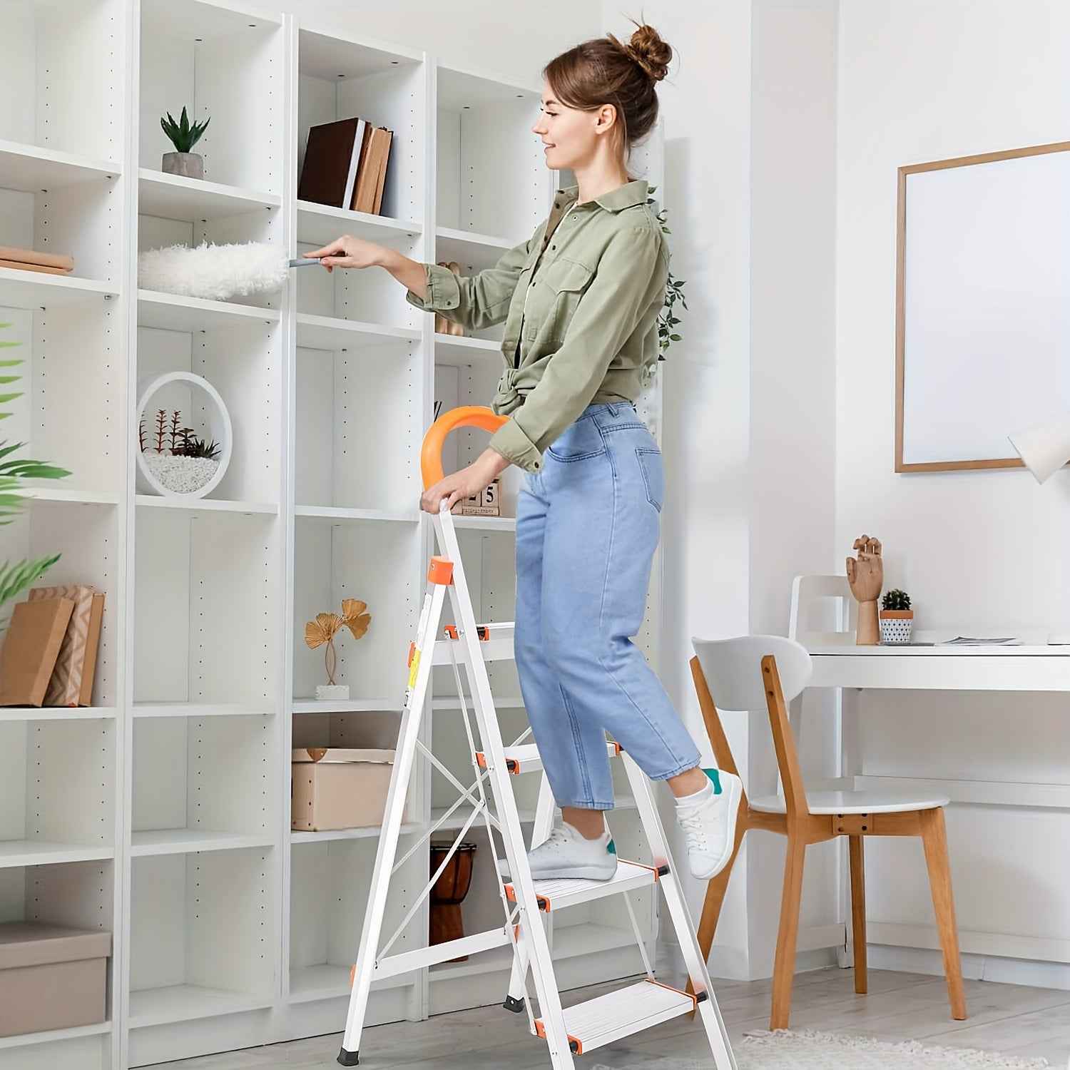 4 Step Folding Aluminium Non Slip Ladder