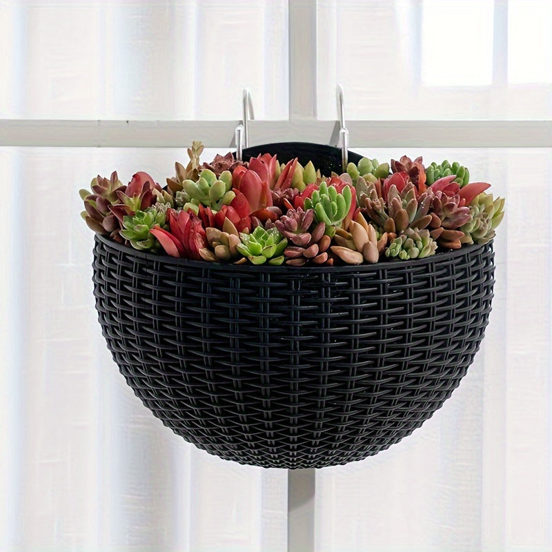 Plastic Wall Hanging Planter by Snagg A Pot