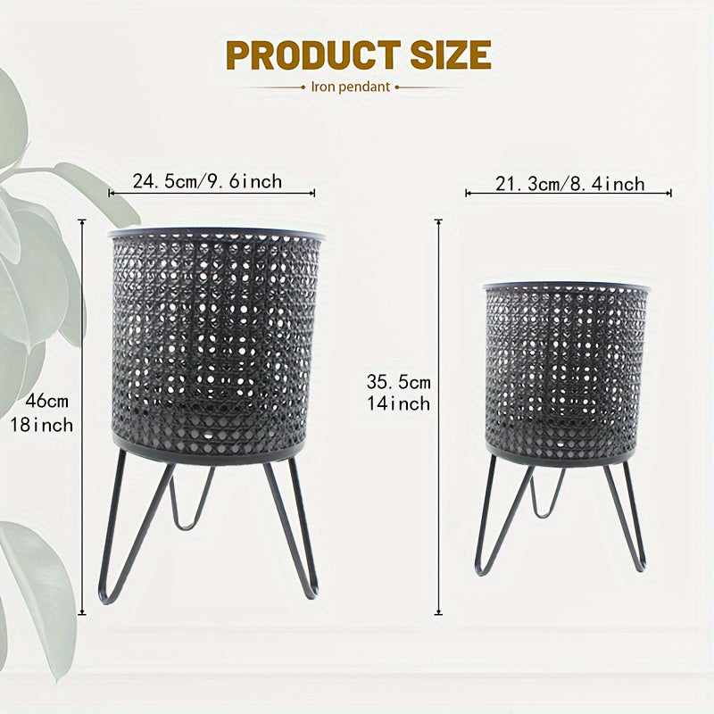 2pcs Modern Metal Planters with Stands by Snagg A Metal Planter