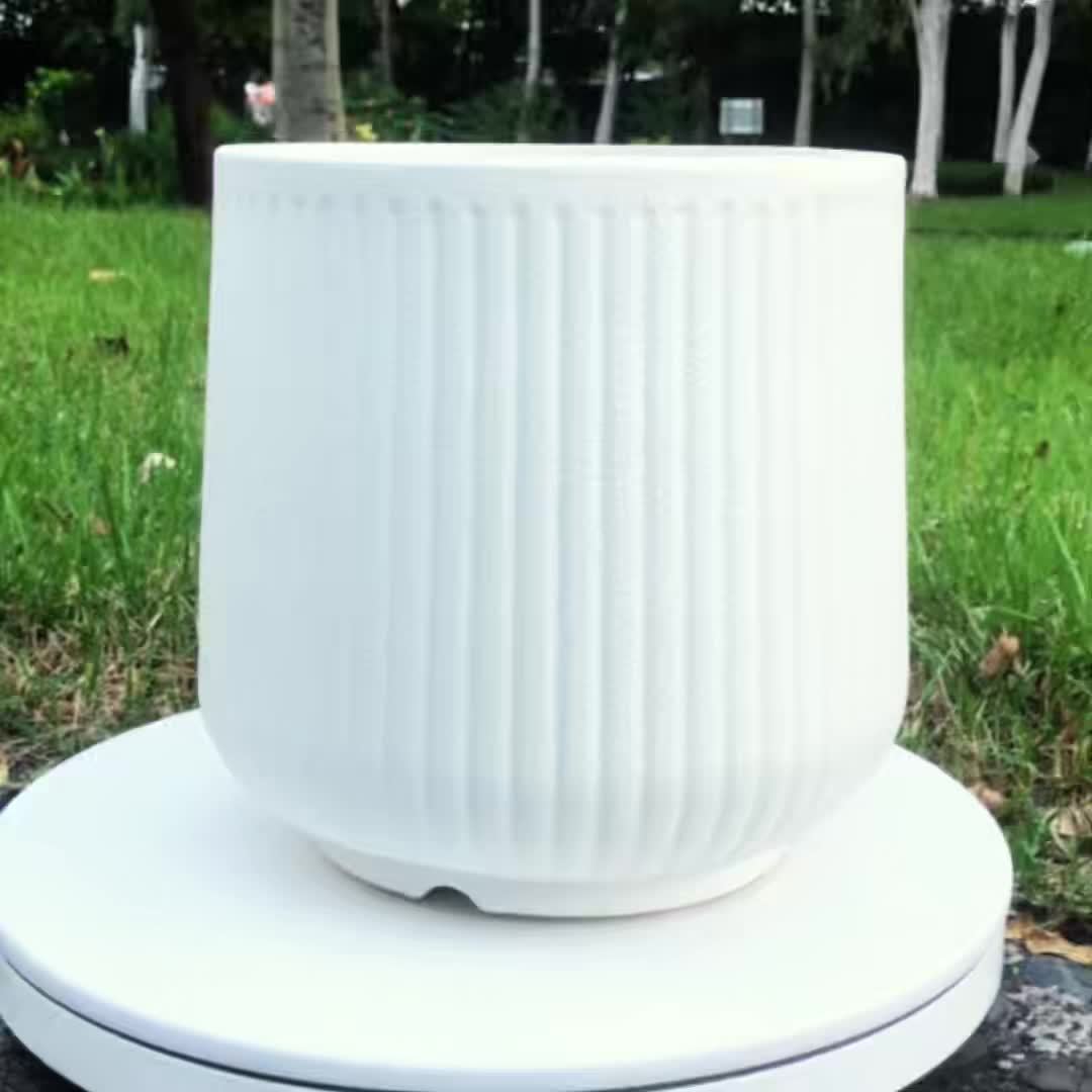 2pcs Resin Flower Pots with Drainage by Snagg A Pot