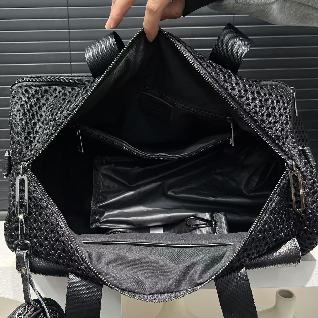 Large Capacity Black Nylon Duffel Bag