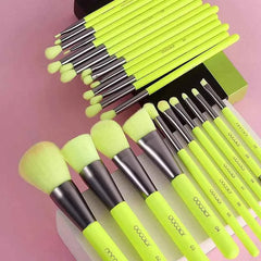 Professional Neon Green Master Series – High-Visibility Precision Makeup Brush Collection