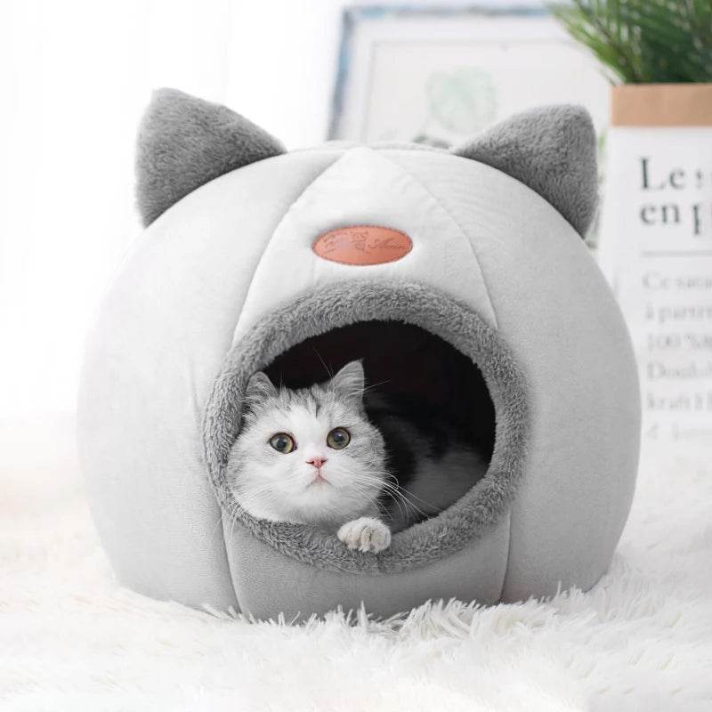 Deep Sleep Winter Cat Cave Bed - SnaggIt