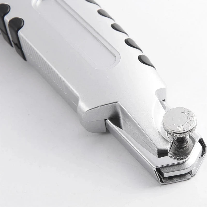 Retractable Utility Knife by Snagg A Knife