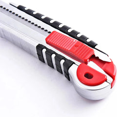 Retractable Utility Knife by Snagg A Knife