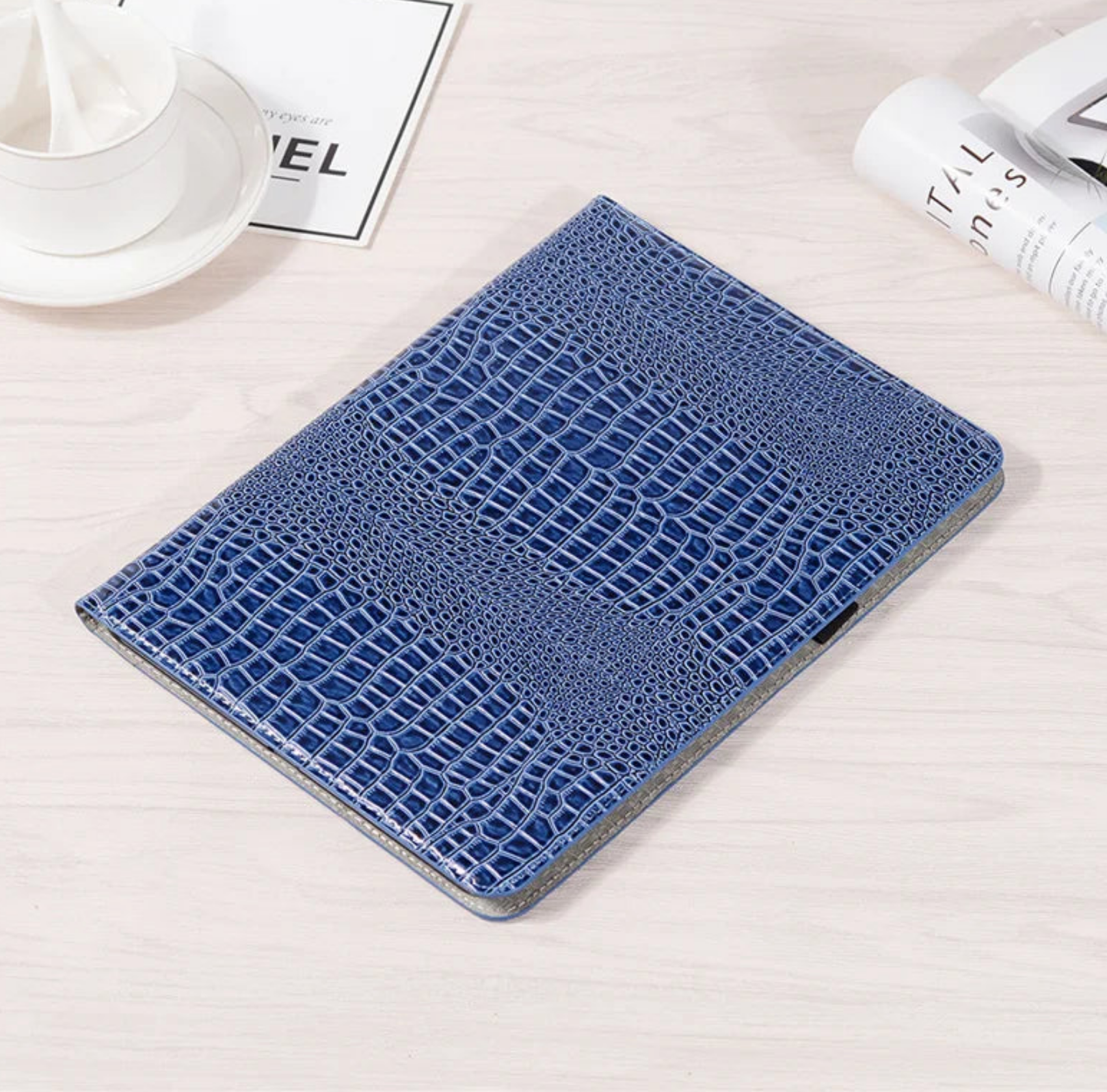 Smart Flip Case For iPad Pro 11 / 12 / 13 by Snagg An iPad Case