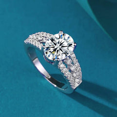 2ct Oval Green Moissanite Ring - SnaggIt