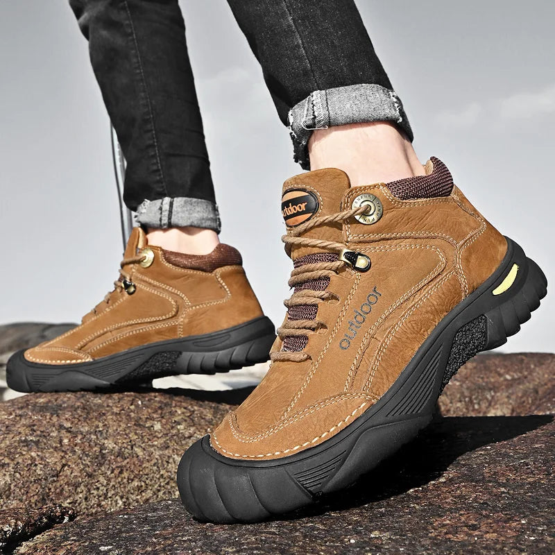Men's leather hiking shoe – image 6