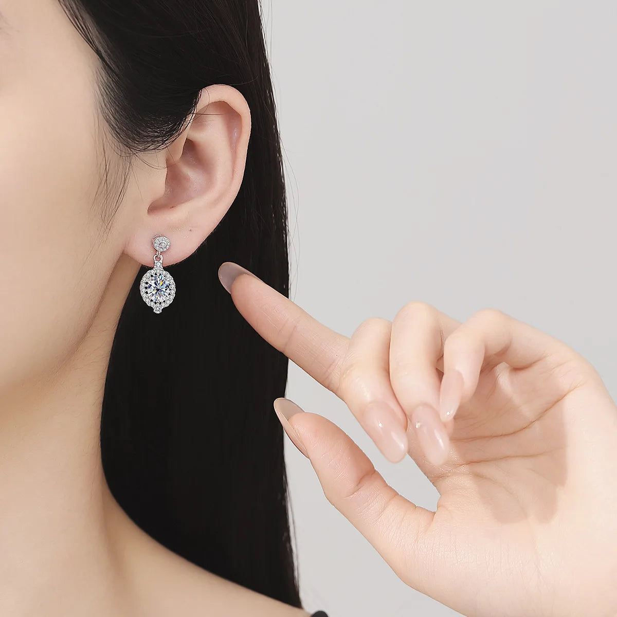 1.5CT Oval Moissanite Drop Earrings