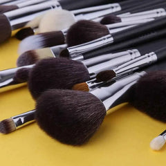 29 Pieces Ultimate Artistry Collection – Professional Natural & Synthetic Hybrid Set