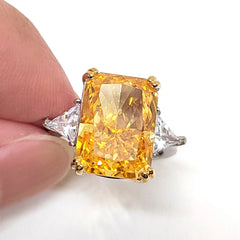 10ct Yellow Crushed Ice Cut Ring