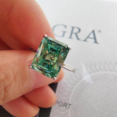 4ct Moissanite Ring - SnaggIt