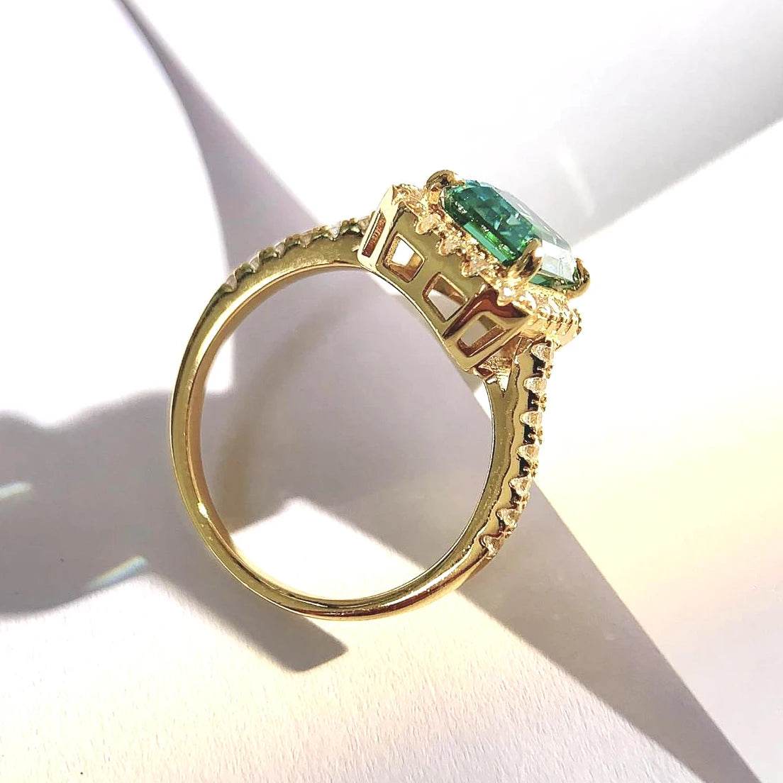 2ct Green Moissanite Ring - SnaggIt