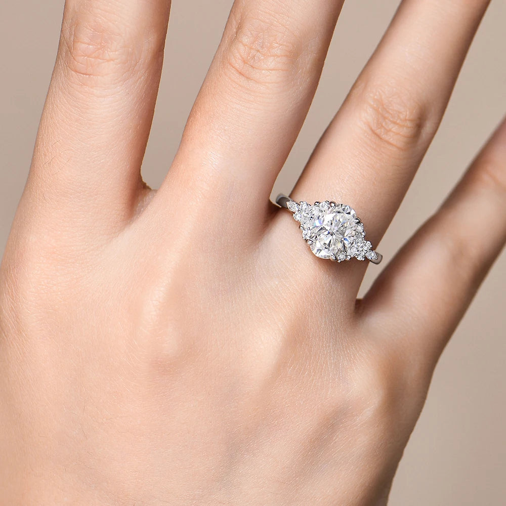 Luxury 2.5CT Oval Cut Moissanite Ring