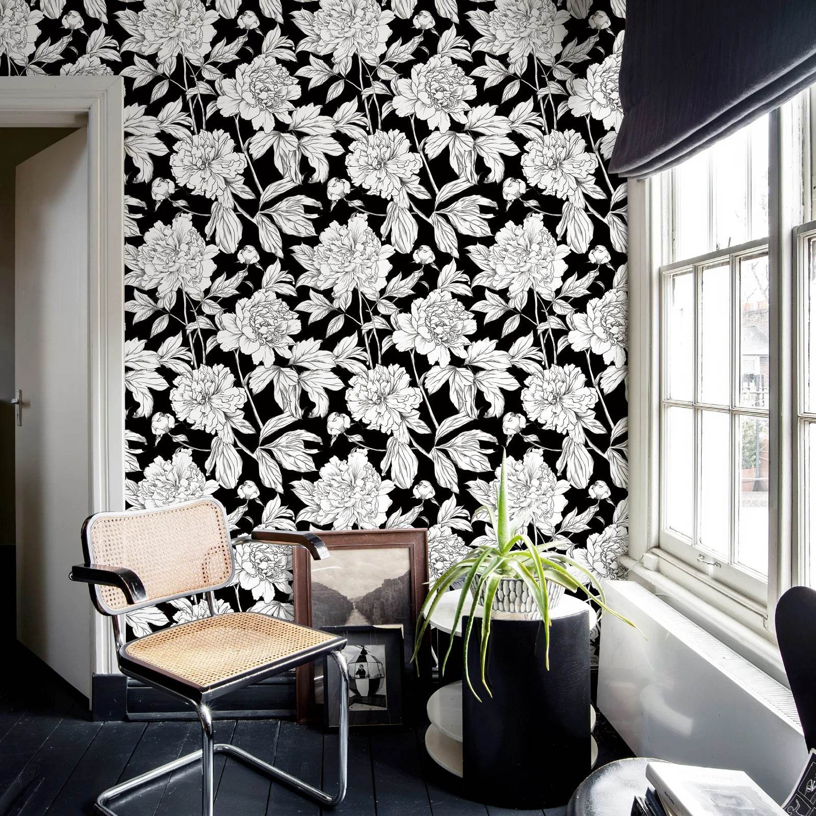 Black & White Floral Retro Peel & Stick Wallpaper - SnaggIt
