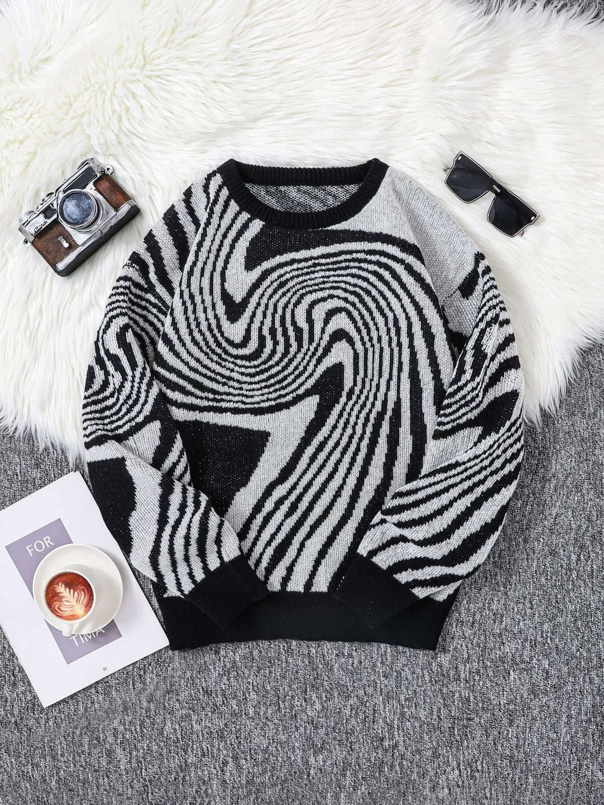 Men’s Maze Jacquard Pullover | Geometric Contrast Round-Neck Sweater