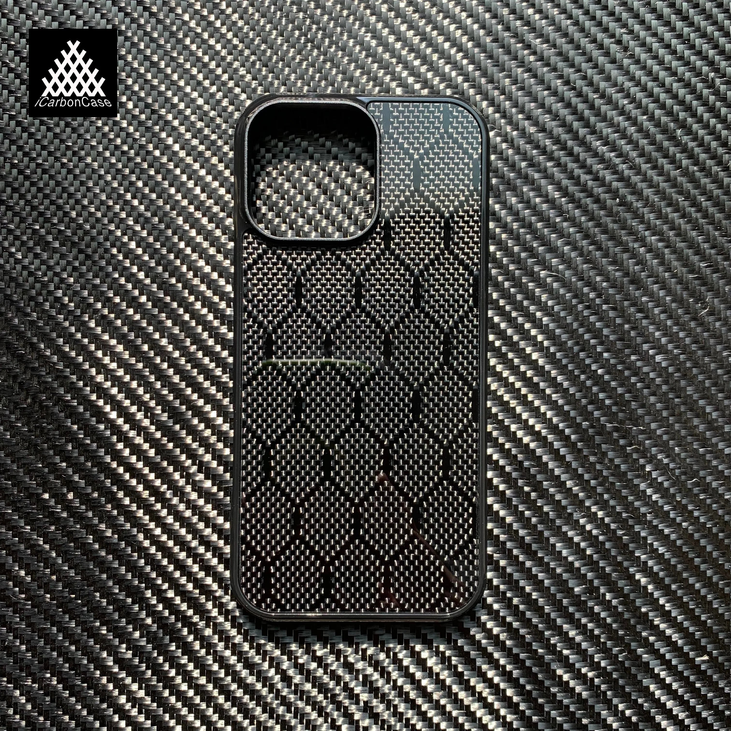 Magsafe Woven Carbon Fiber Case for iPhone 16 Series by Snagg A Phone Case