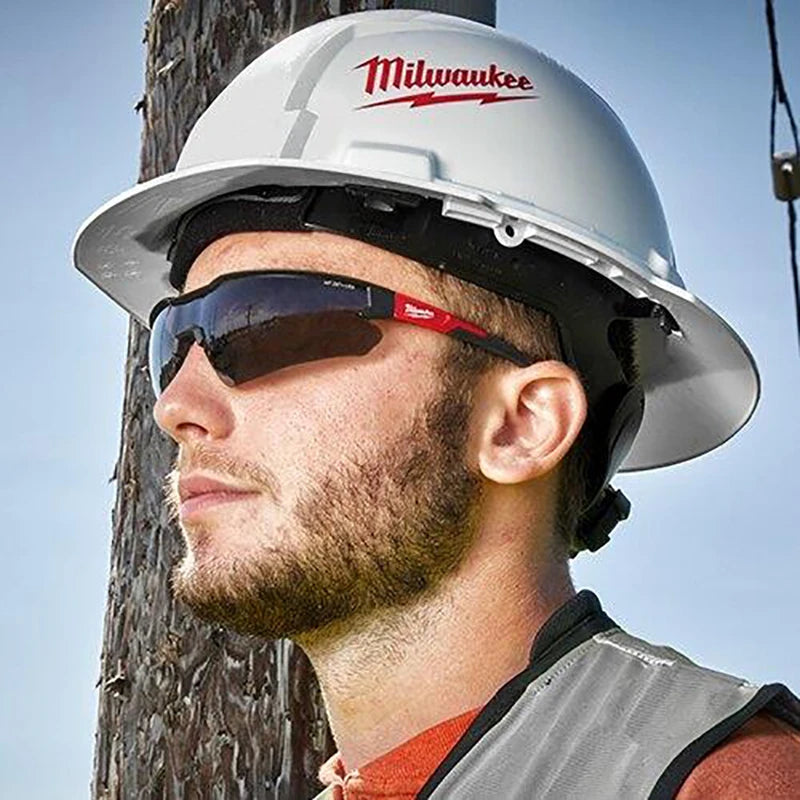 Milwaukee Non-Transparent Safety Glasses – Anti-Strong Light & Scratch Resistant - 48-73-2005A