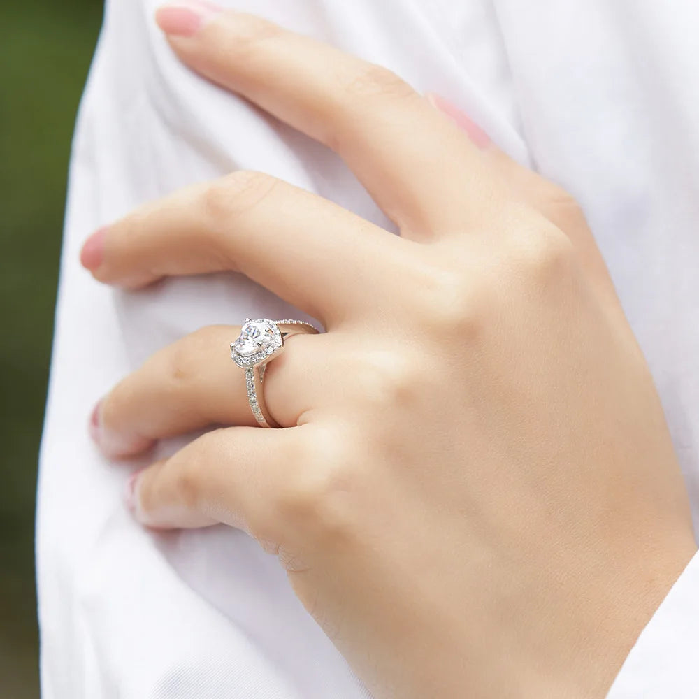 1–2ct Pink Heart Moissanite Ring