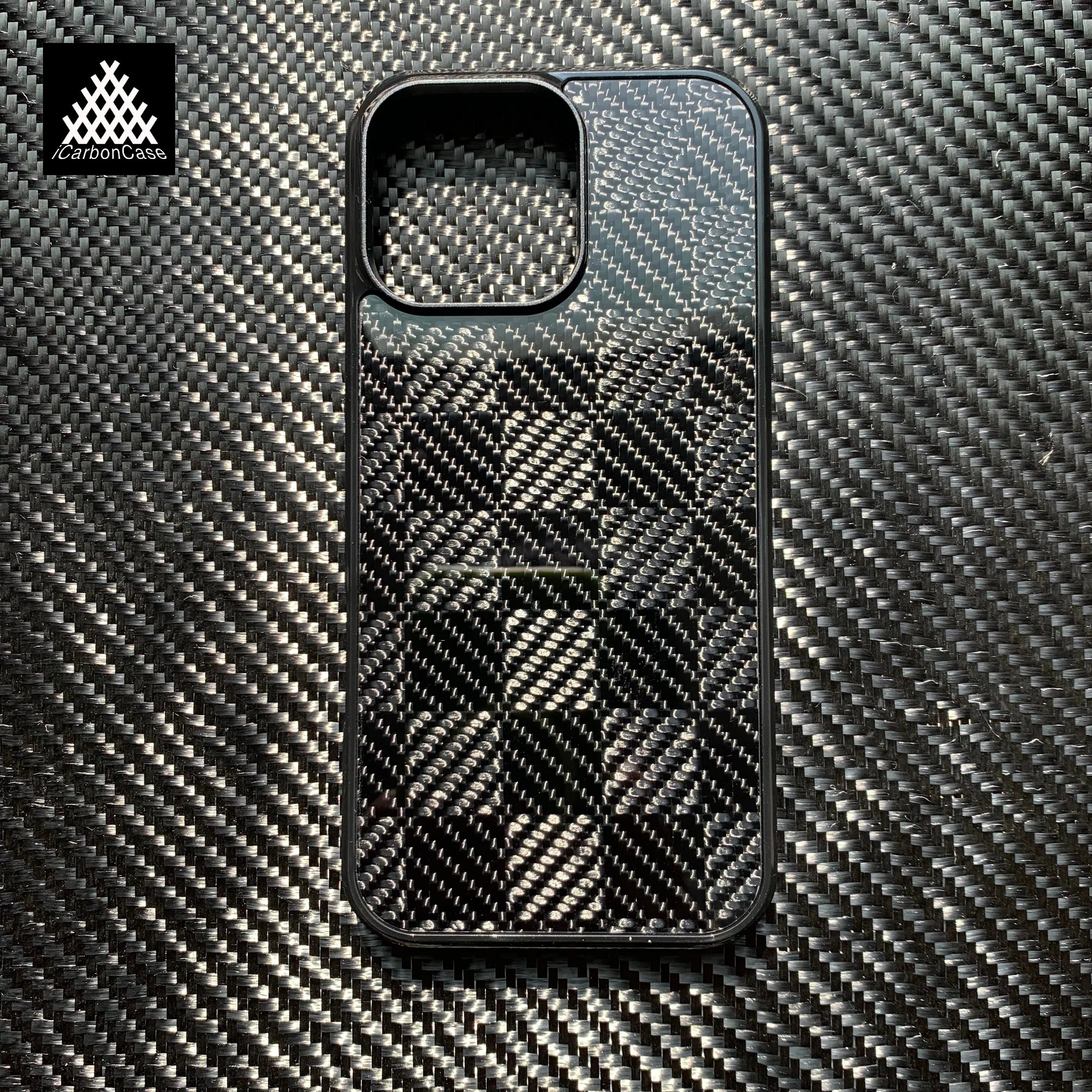 Magsafe Woven Carbon Fiber Case for iPhone 16 Series by Snagg A Phone Case