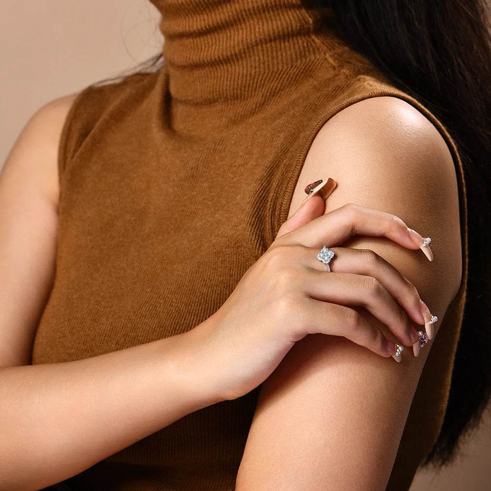 Classic Moissanite Ring - SnaggIt