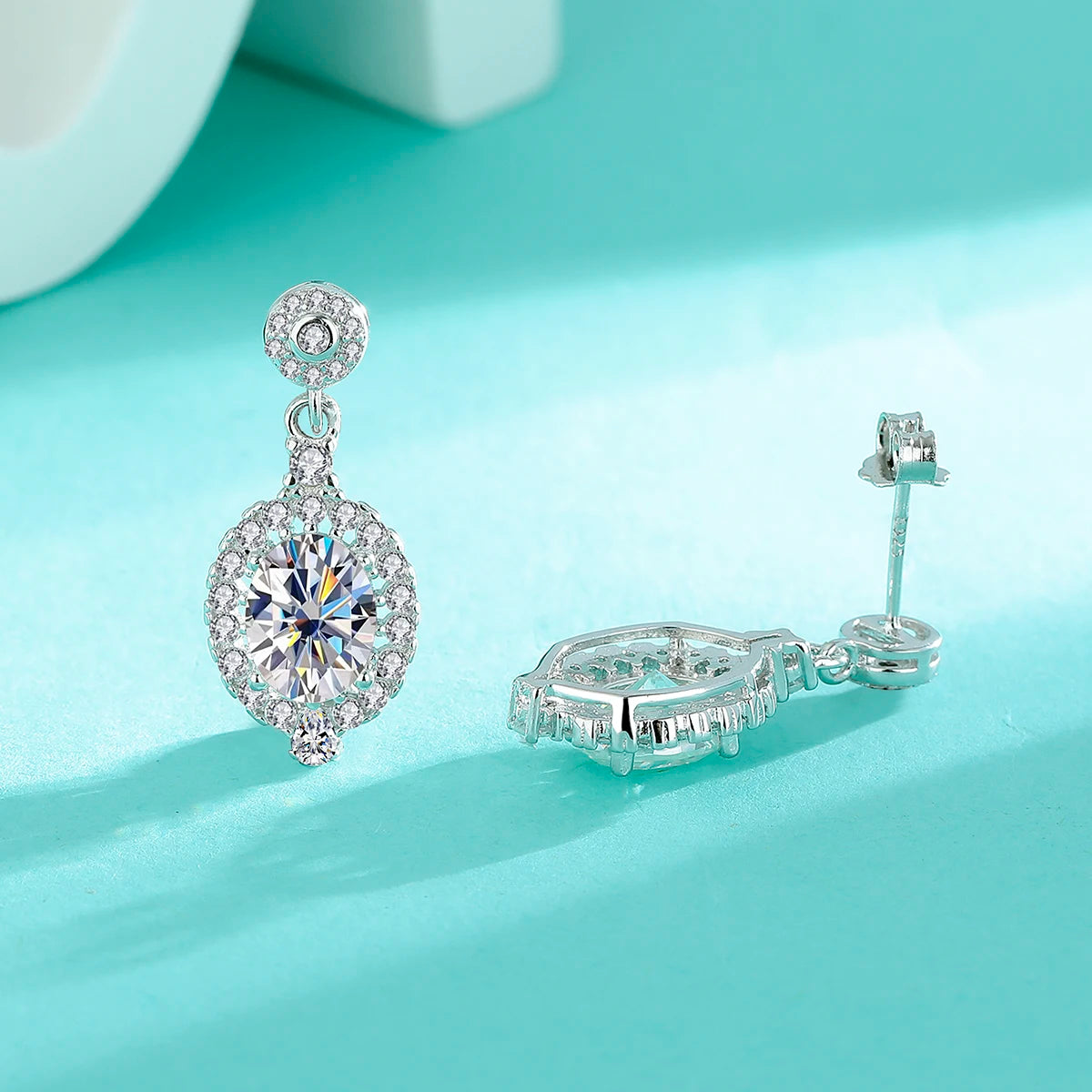 1.5CT Oval Moissanite Drop Earrings