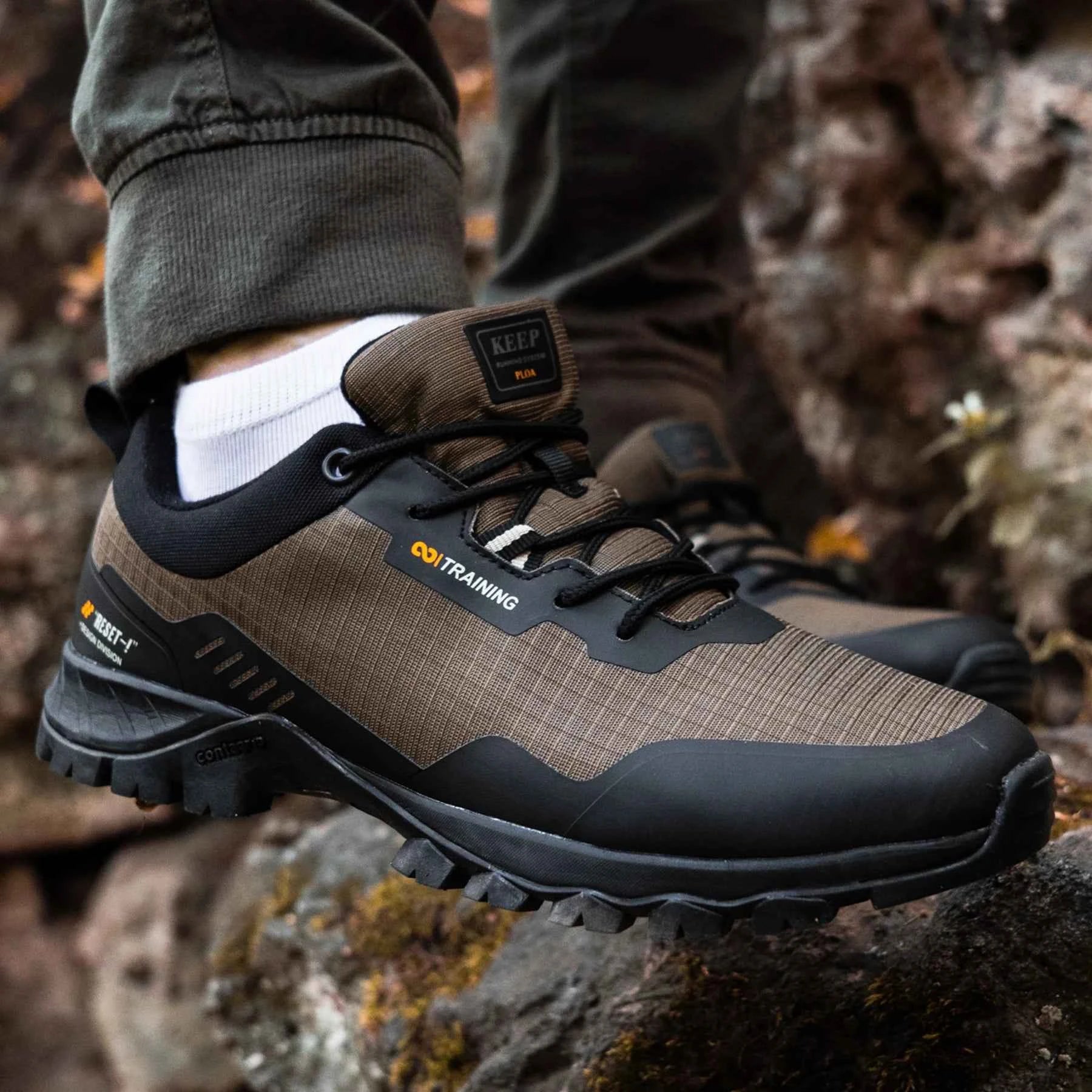 Men's Mid-Cut Hiking Shoes – Lightweight Nylon Upper, EVA Insole & Grippy Sole for Walking