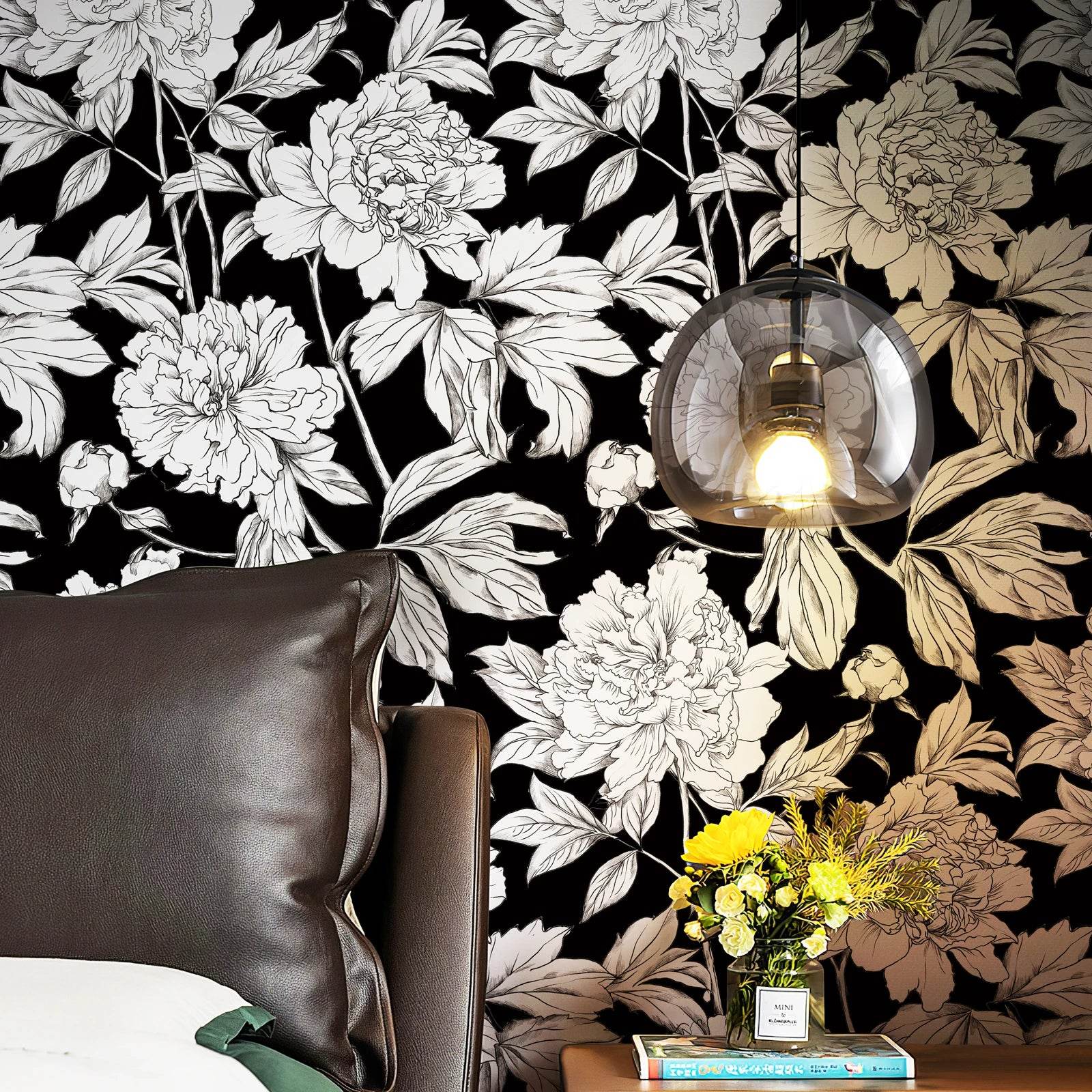 Black & White Floral Retro Peel & Stick Wallpaper - SnaggIt