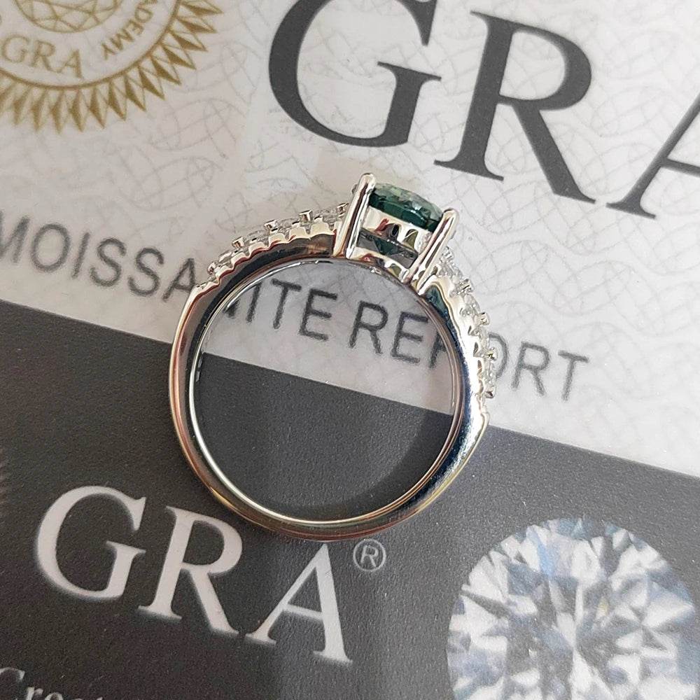 2ct Oval Green Moissanite Ring - SnaggIt
