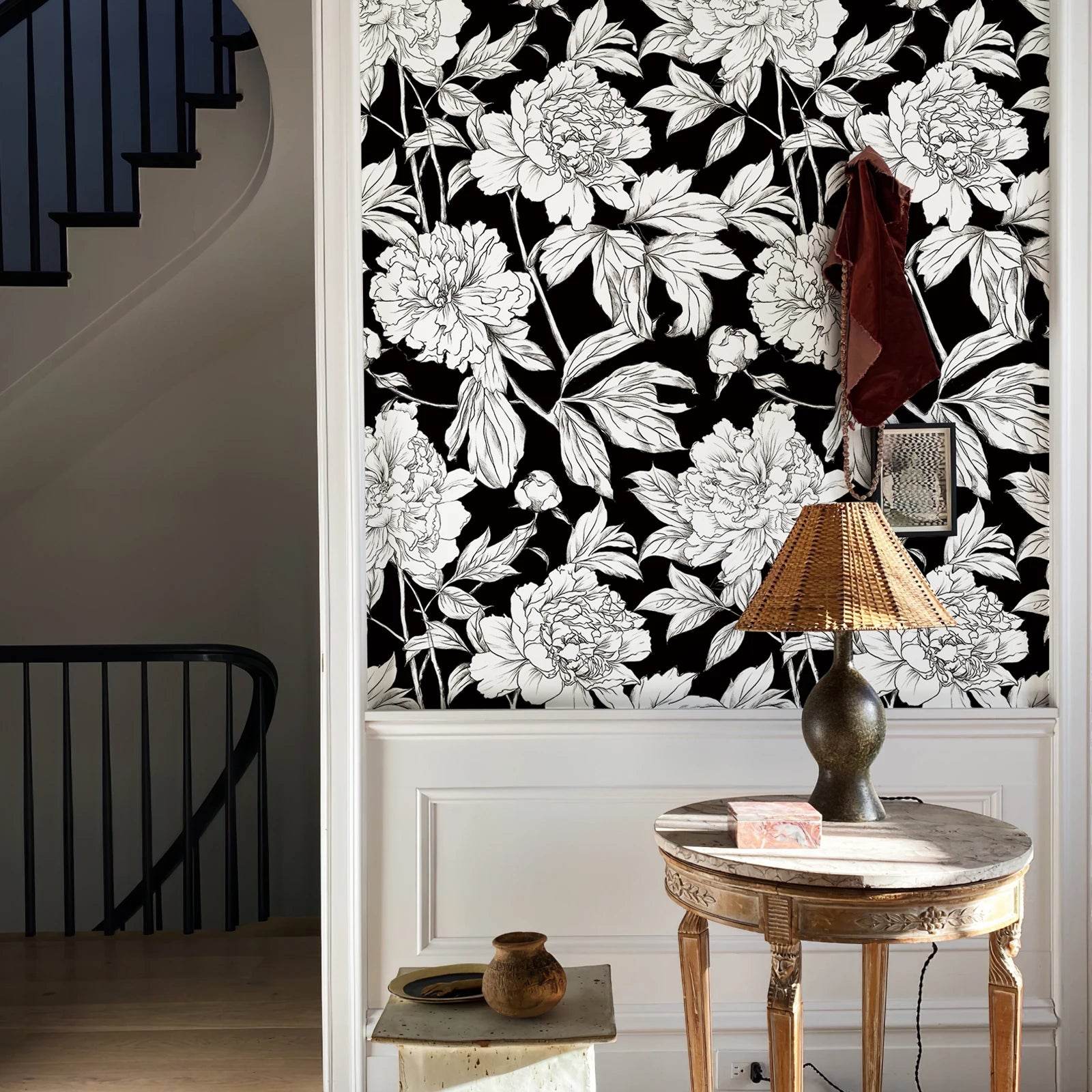 Black & White Floral Retro Peel & Stick Wallpaper - SnaggIt
