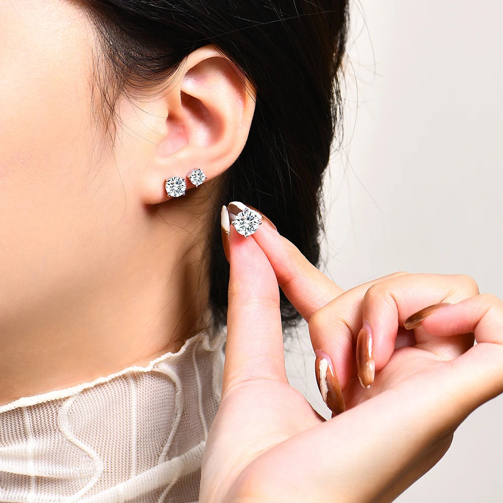 1 Carat Moissanite Stud Earrings