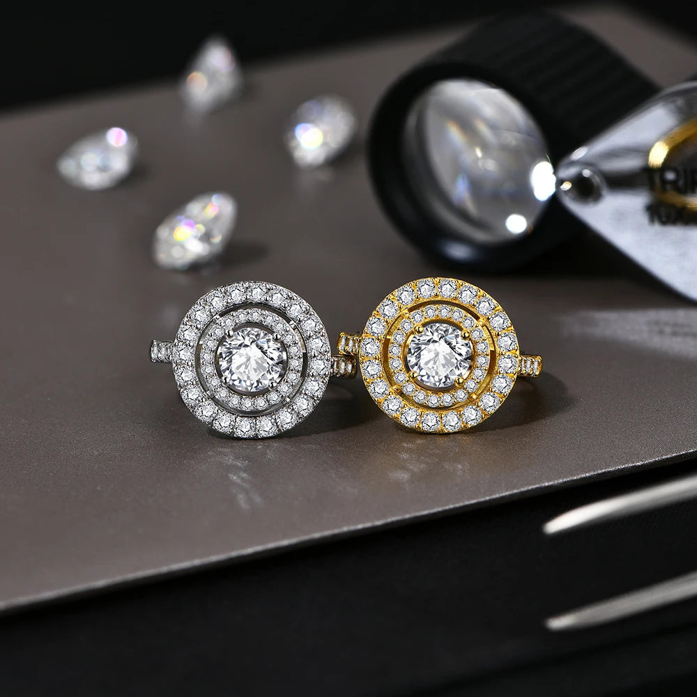 1.0ct Round Cut Moissanite Ring