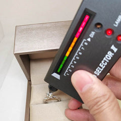 1ct Teal Moissanite Ring - SnaggIt