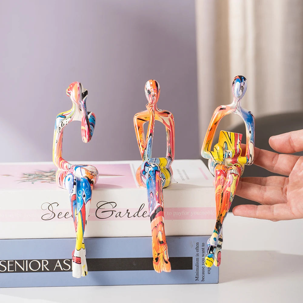 Graffiti Abstract Figurine – Modern Pop Art Sculpture by Snagg A Sculpture