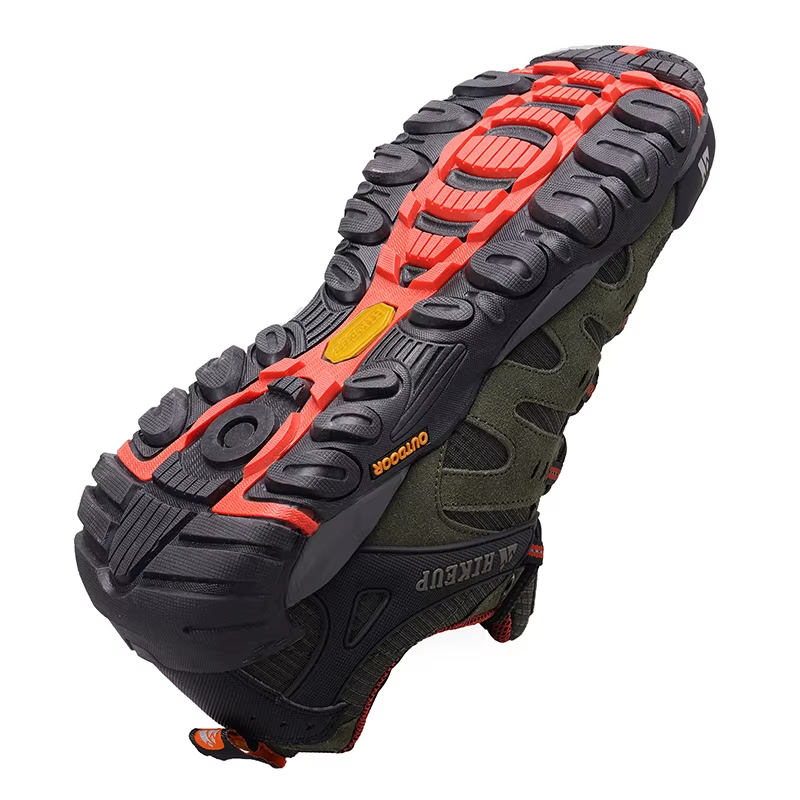 Suede and mesh trekking shoe – image 7